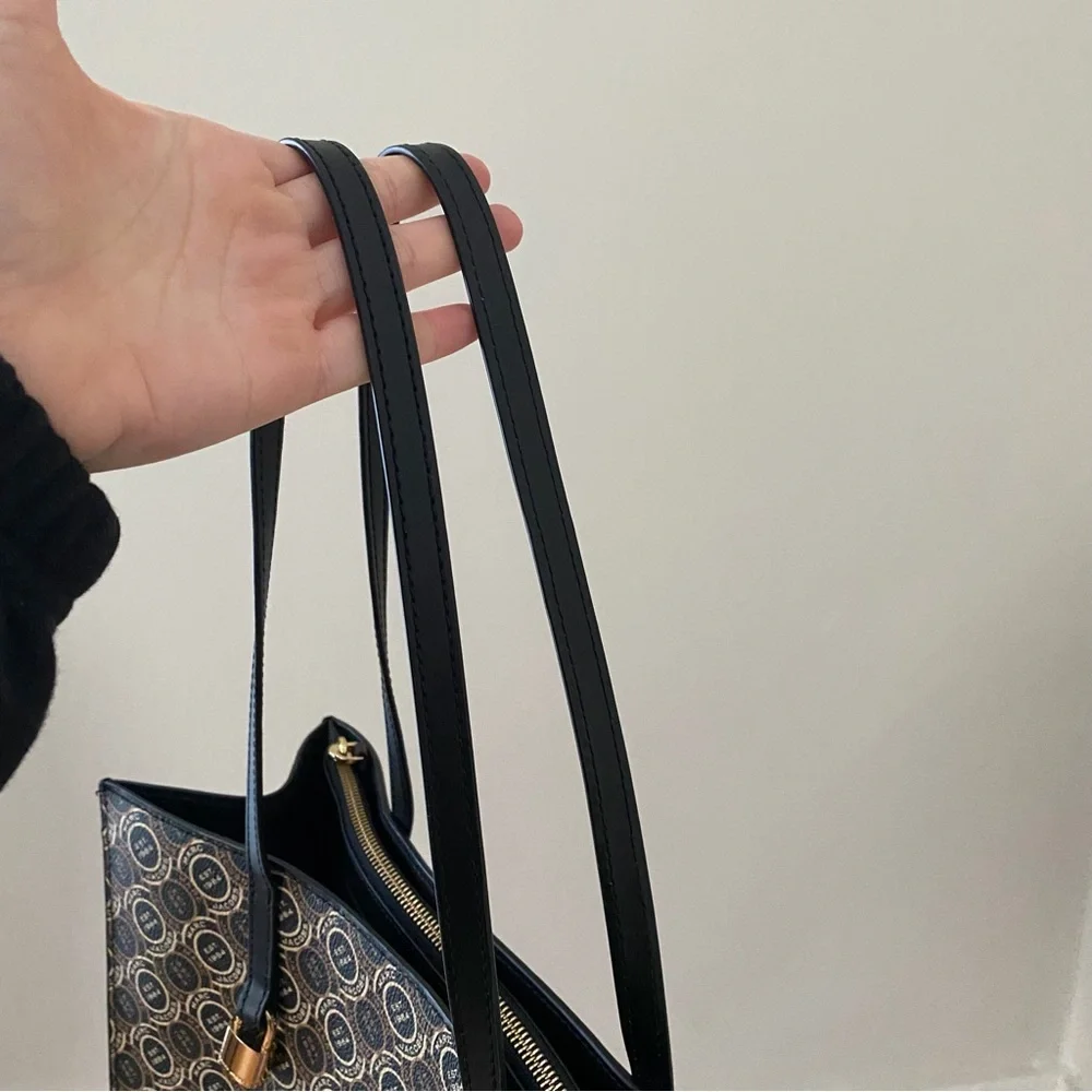 Marc Jacobs Black and Tan Patterned Tote - Picture 9 of 14